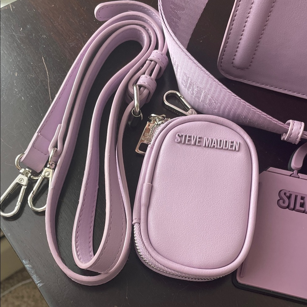 Steve Madden Lavender Crossbody Set with Detachable Strap and Pouch - Picture 5 of 5